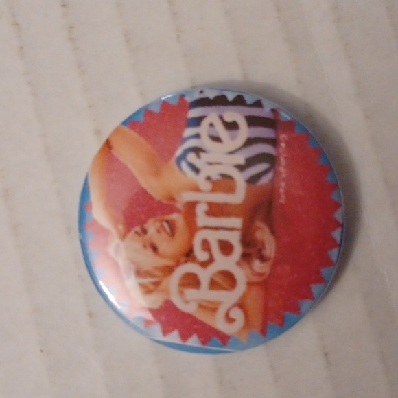 4/$60 New Barbie Magnets - Set of 4 - Picture 4 of 6